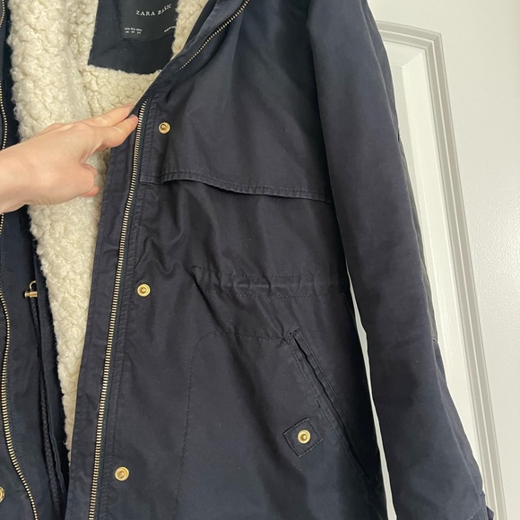 Zara navy drawstring coat with shearling lined removal vest - Picture 6 of 14